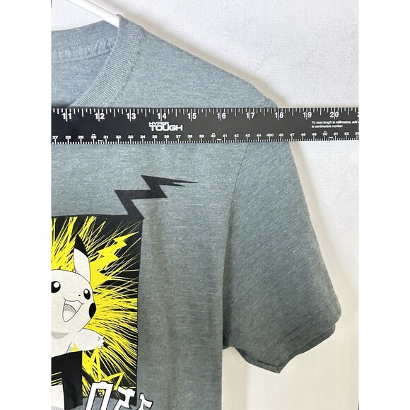 Pokemon Pikachu Action Mens Small Gray T-shirt NWT - Picture 2 of 8